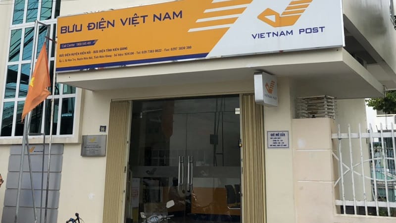 Buy Vietnam SIM Card at post office in HCMC