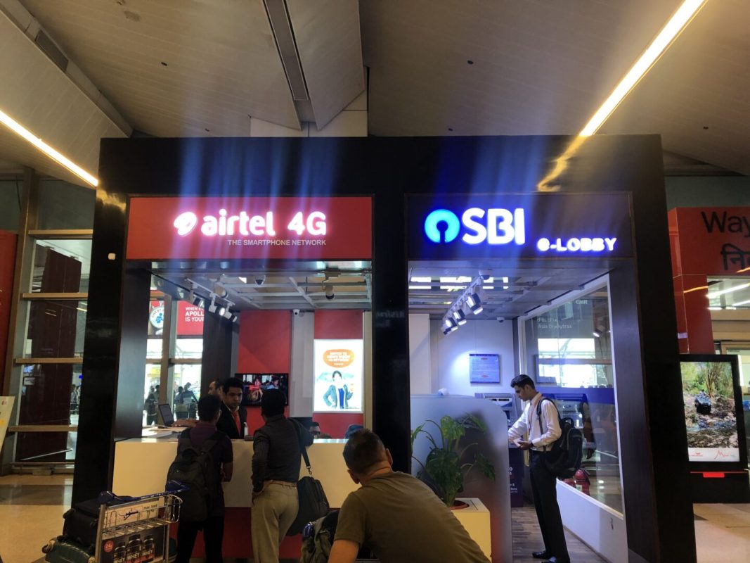 Mua SIM Ấn độ tại cửa hàng Airtel tại sân bay Delhi