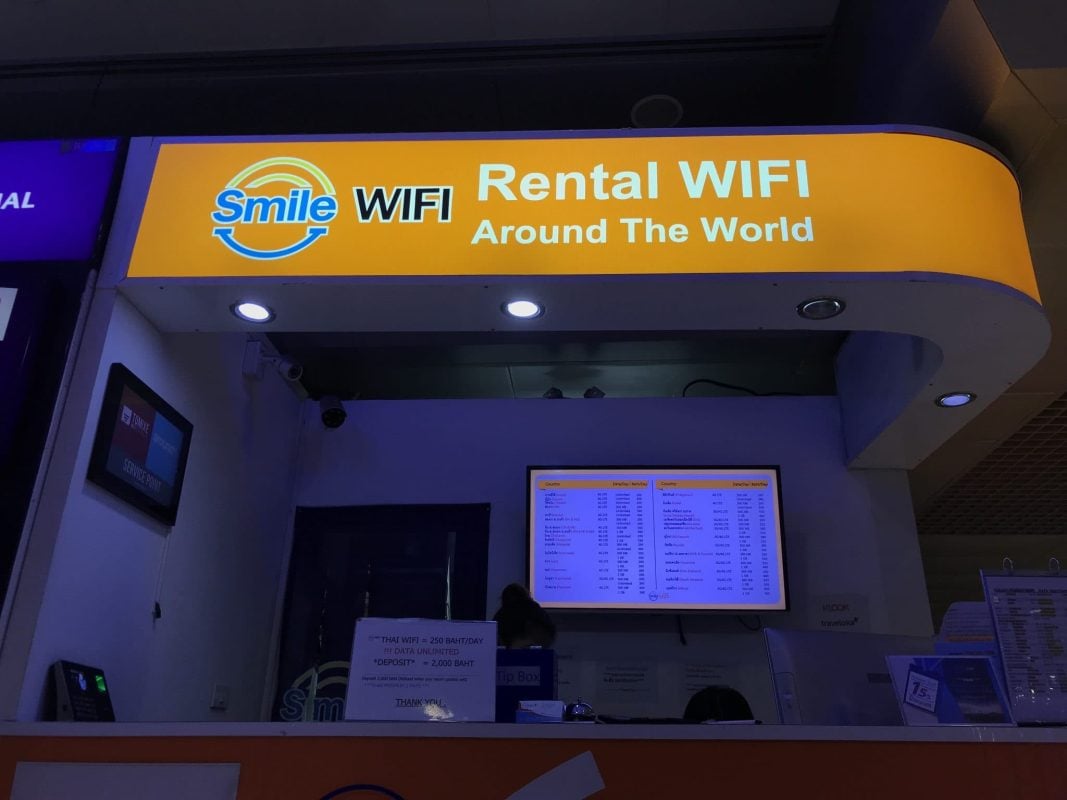 Kiot cho thuê cục phát Wifi tại sân bay Thái Lan